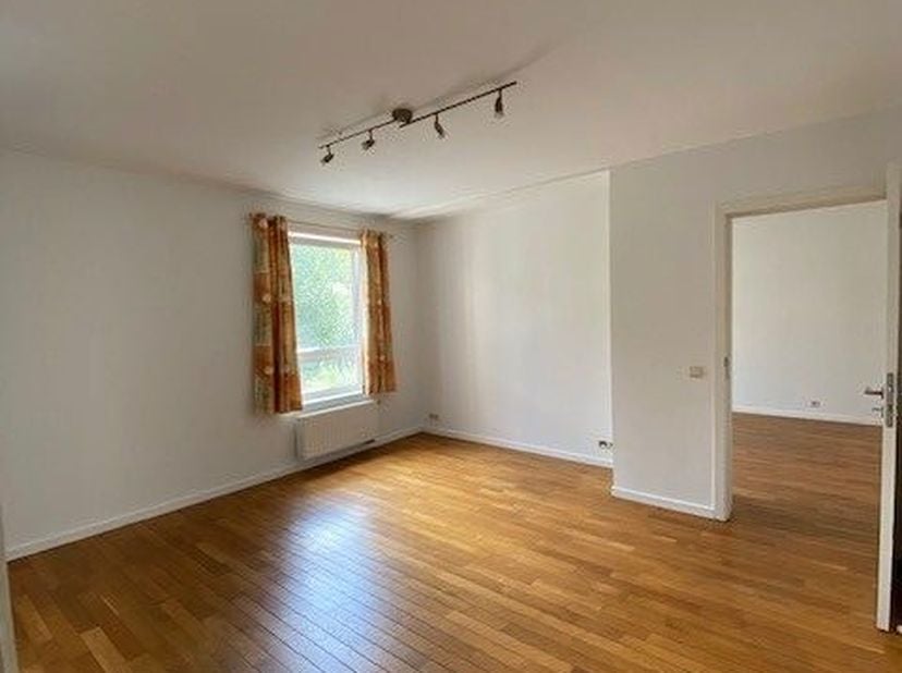 Aangenaam appartement met 1 slaapkamer op de 1e verdieping van een recent gebouw uit 2014, La Résidence Colombus in Namen, dicht bij alle voorzieninge