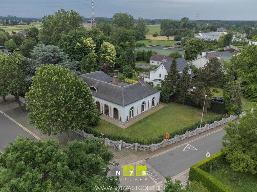 Huis te koop in H. Wammesstraat 4,
                    3680 Maaseik
