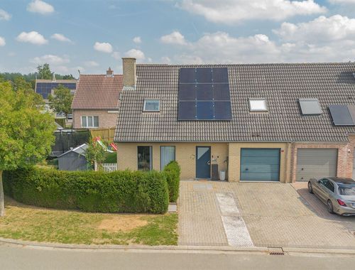                                         Maison à vendre à Oudegem, € 459.000
