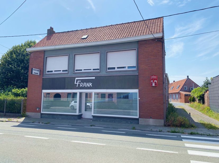 Bien professionnel à vendre
                    à 8511 Aalbeke