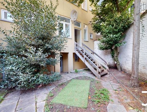                                         Gelijkvloers app. te huur in Schaarbeek, € 950
