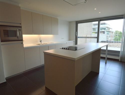                                         Appartement à louer à Harelbeke, € 895
