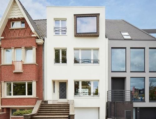                                         Maison à louer à Kortrijk, € 1.995
