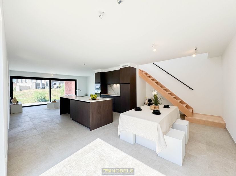 <br />
NOUVEAU PROJET<br />
<br />
Découvrez rapidement ce projet de nouvelles constructions contemporaines situées dans un quartier calme entre le bo