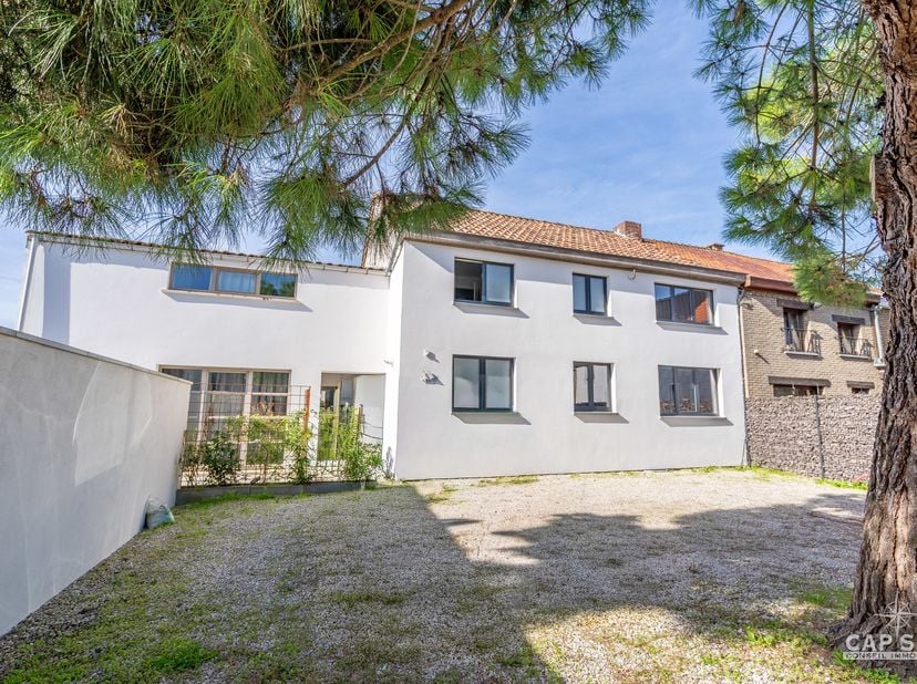 Huis te koop in ,
                    1410 Waterloo