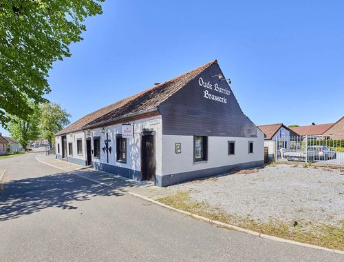                                         Usage mixte à vendre à Hechtel, € 259.000
