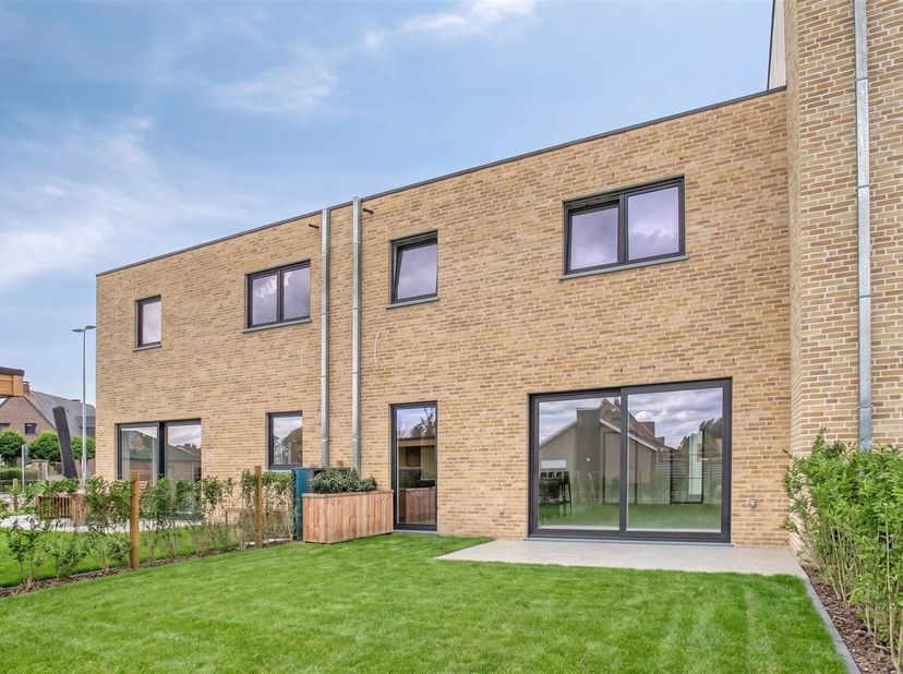 Huis te koop in Nestor De Tièrestraat 19,
                    9700 Oudenaarde