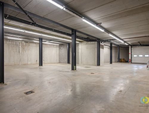                                         Entrepôt sans bureau à louer à Vilvoorde, € 2.950
