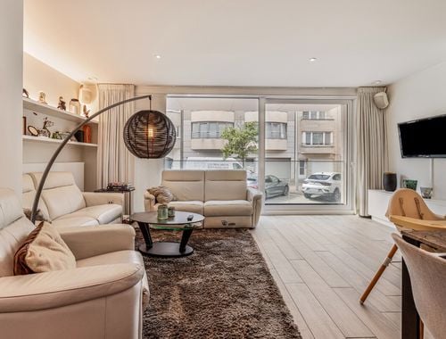                                         Gelijkvloers app. te koop in Knokke, € 720.000
