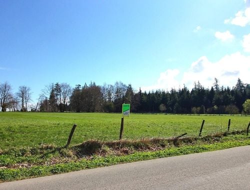                                         Terrain à bâtir à vendre à Tailles, € 85.000
