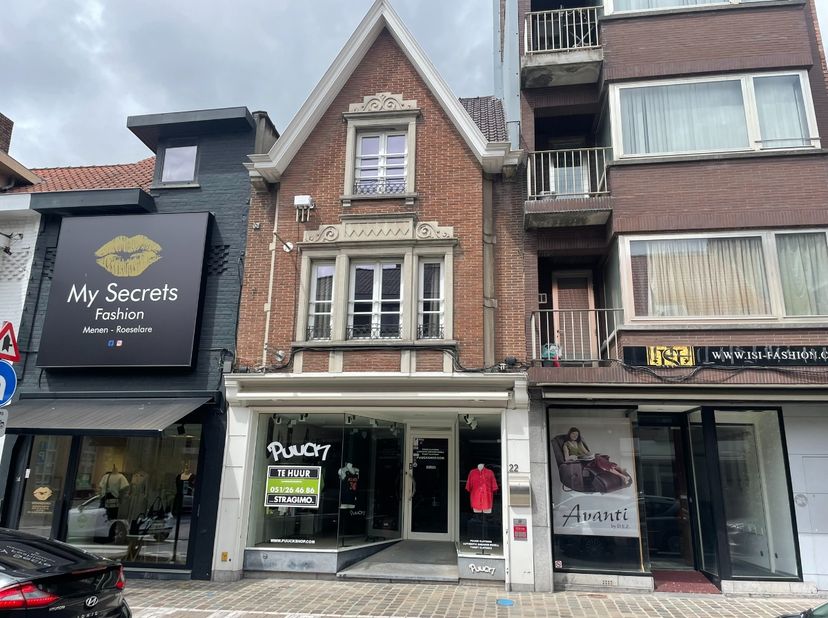 Bien professionnel à louer
                    à 8800 Roeselare