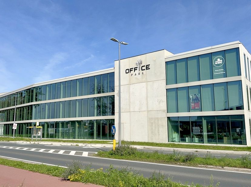 Project in Dieptestraat 2 bus th,
                    9160 Lokeren