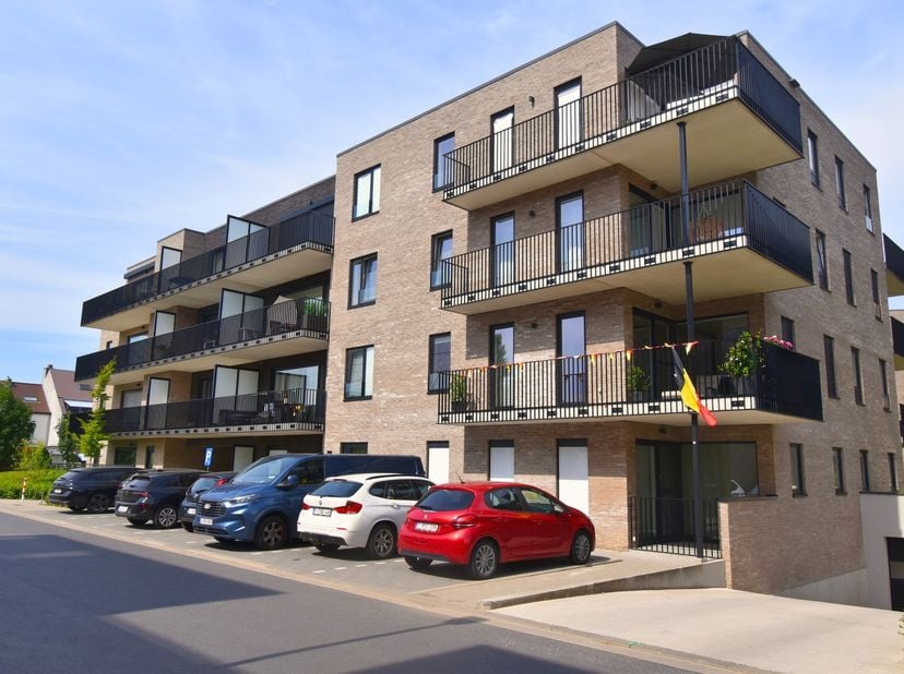 Bij interesse, gelieve u in te schrijven via volgende link:&amp;nbsp;https://immogrootleeuw.mijnhuurprofiel.be/property/e2770ac5-b49a-4ba9-a8ec-f2df9340a0