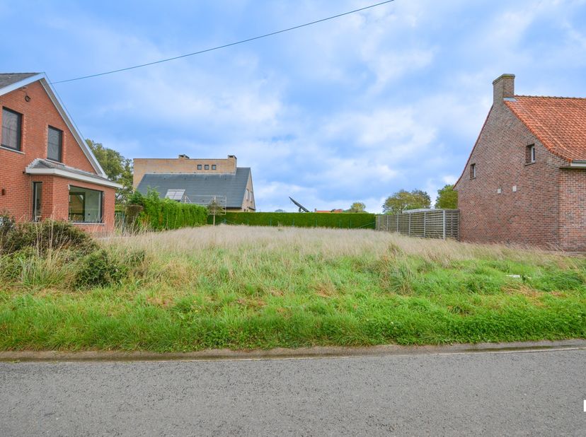 Grond te koop in Honingstraat 6A,
                    8830 Gits