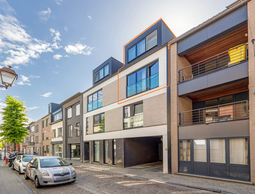                                         Duplex à louer à Lier, € 950
