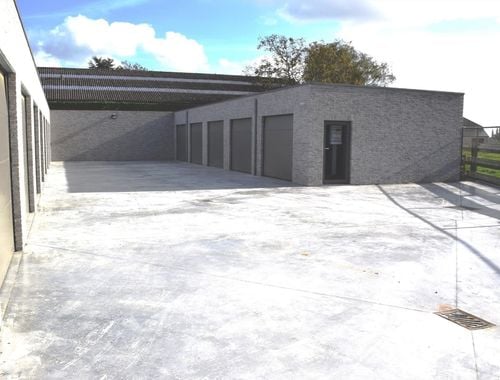                                         Garage te huur in Passendale, € 85
