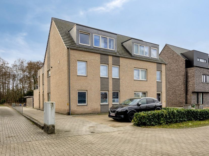 Appartement à vendre
                    à 2400 Mol