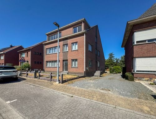                                         Appartement te huur in Bornem, € 890
