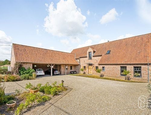                                         Fermette te koop in Pottes, € 975.000
