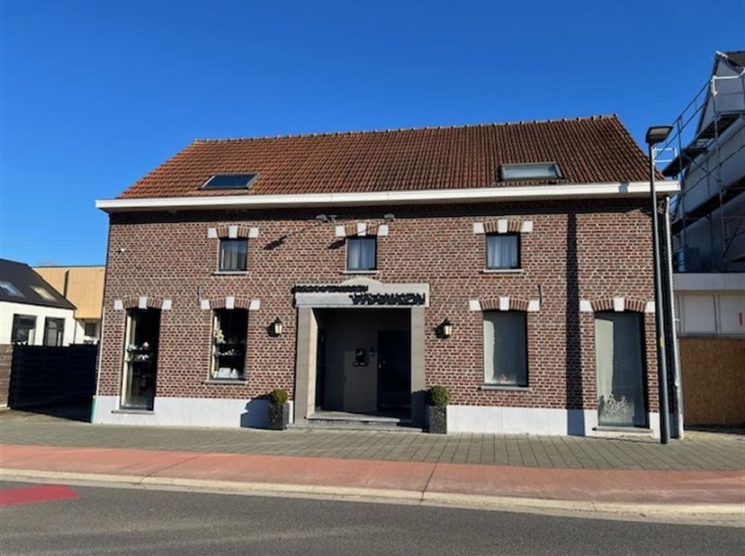 Bedrijfsvastgoed te koop
                    in 3850 Nieuwerkerken