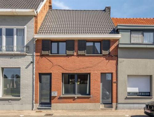                                         Maison à vendre à Sint-Amands, € 324.000
