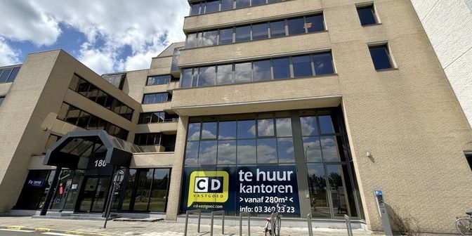 Bien professionnel à louer à Uitbreidingstraat 180 boîte V1+2, 2600 Berchem