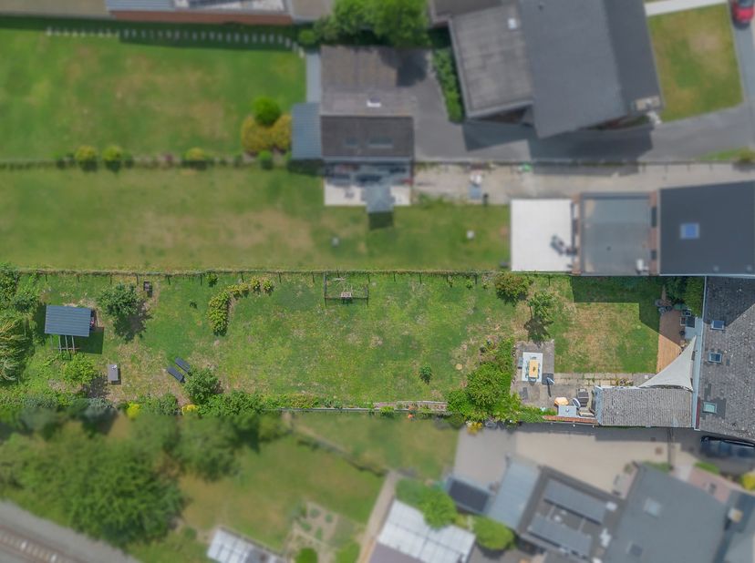 EERSTE BEZOEKDAG ZATERDAG 11/07 VAN 10U TOT 12U (enkel op afspraak!)<br />
DENDERMONDE - Deze verzorgde instapklare woning kunt u vinden in Schoonaard