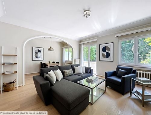                                         Appartement à vendre à Uccle, € 340.000
