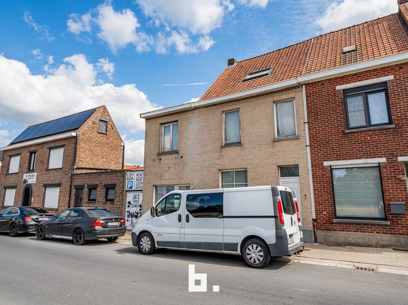 Huis te koop in Spoorwegstraat 7,
                    8530 Harelbeke