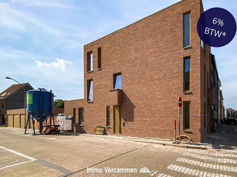 Appartement duplex élégant avec jardin et garage au coeur de la région rurale de Duffel-West.<br />
Ce duplex à haute efficacité énergétique allie esp