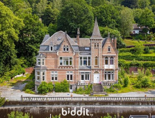                                         Maison à vendre à Yvoir, € 250.000
