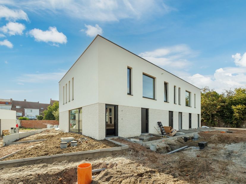 Huis te koop in Hof Gaston Boghemans 6 bus W2,
                    8930 Menen
