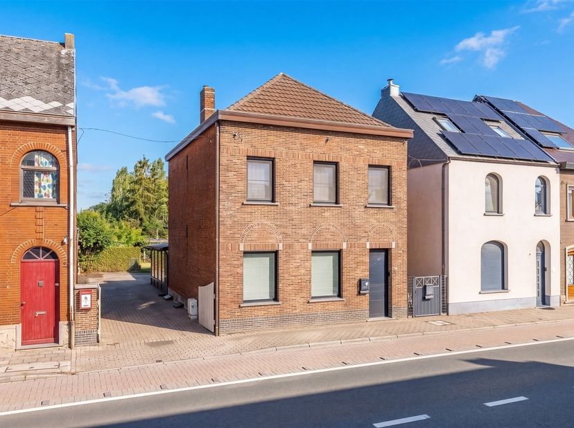 Huis te koop in Moleken 8,
                    9260 Wichelen
