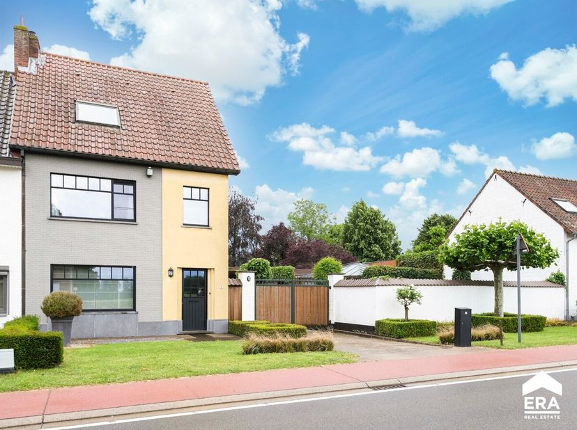 rong&amp;gt;Op zoek naar een woning waar ruimte, rust en toekomstmogelijkheden samenkomen? Dan is deze verzorgde gezinswoning absoluut een bezoek waard. V