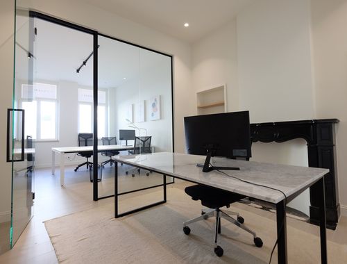                                         Kantoor te huur in Sint-Truiden, € 650
