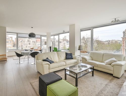                                         Appartement te koop in Etterbeek, € 525.000
