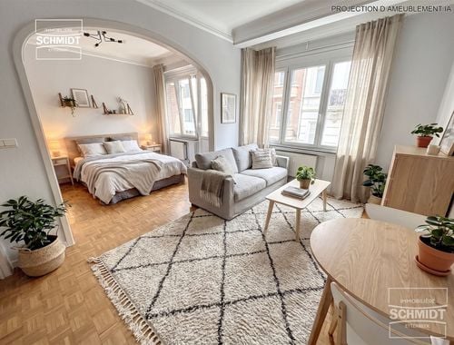                                         Studio met slaaphoek te koop in Etterbeek, € 215.000
