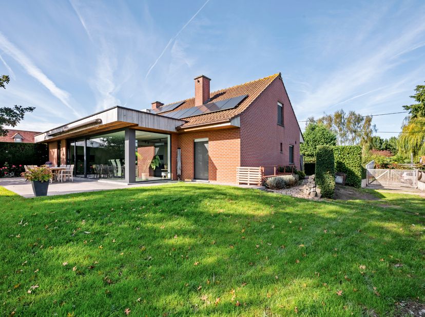 Huis te koop in Millesteenstraat 104,
                    8890 Dadizele