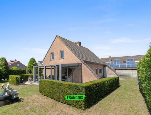                                         Villa à vendre à Uitkerke, € 557.000
