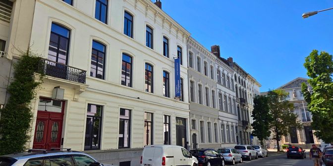 Bedrijfsvastgoed te huur in Koning Leopold I-straat 19, 8500 Kortrijk