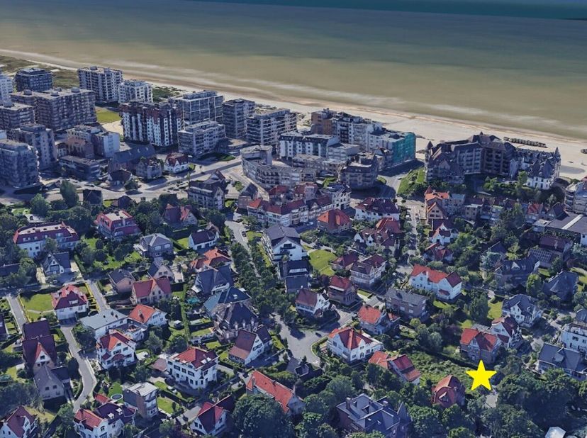 Grond te koop in ,
                    8660 De Panne