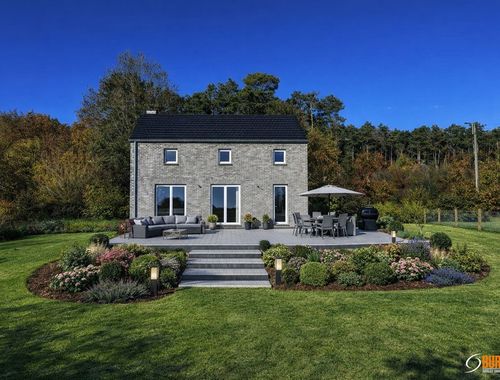                                         Villa te koop in Sart-en-Fagne, € 250.000
