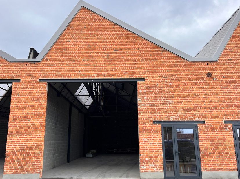 Bien professionnel à vendre
                    à 9270 Kalken
