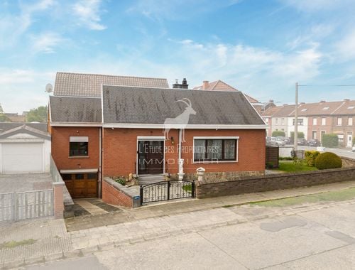                                         Maison à vendre à Fayt-lez-Manage, € 289.500
