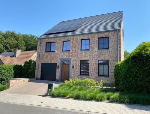                                         Villa à louer à Tervuren, € 3.200
