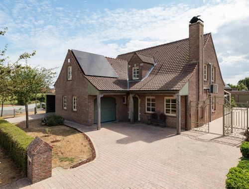                                         Woning te koop in Petegem-aan-de-Leie, € 675.000
