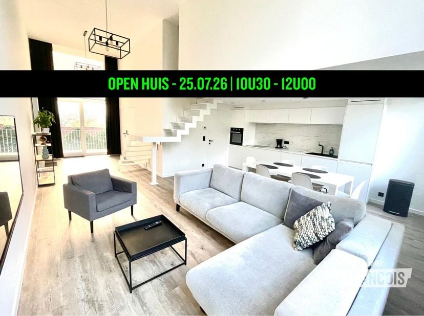 Ontdek dit ruim en lichtrijk duplex appartement te koop in het centrum van Diksmuide, met een bewoonbare oppervlakte van 98 m². Dankzij de uitstekende