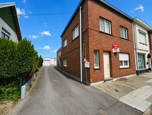                                         Bien commercial avec habitation à vendre à Wervik, € 350.000
