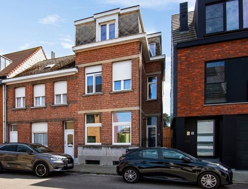                                         Woning te koop in Aartselaar, € 375.000

