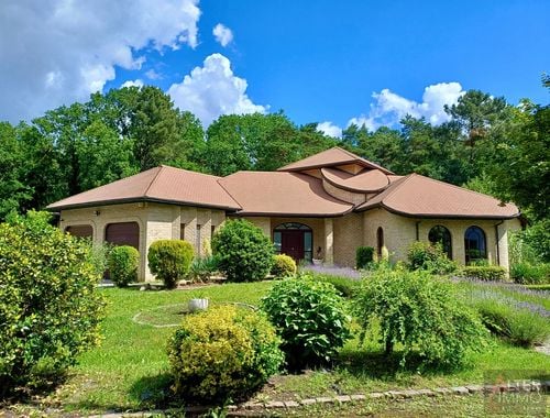                                         Villa te koop in Houthalen, € 575.000
